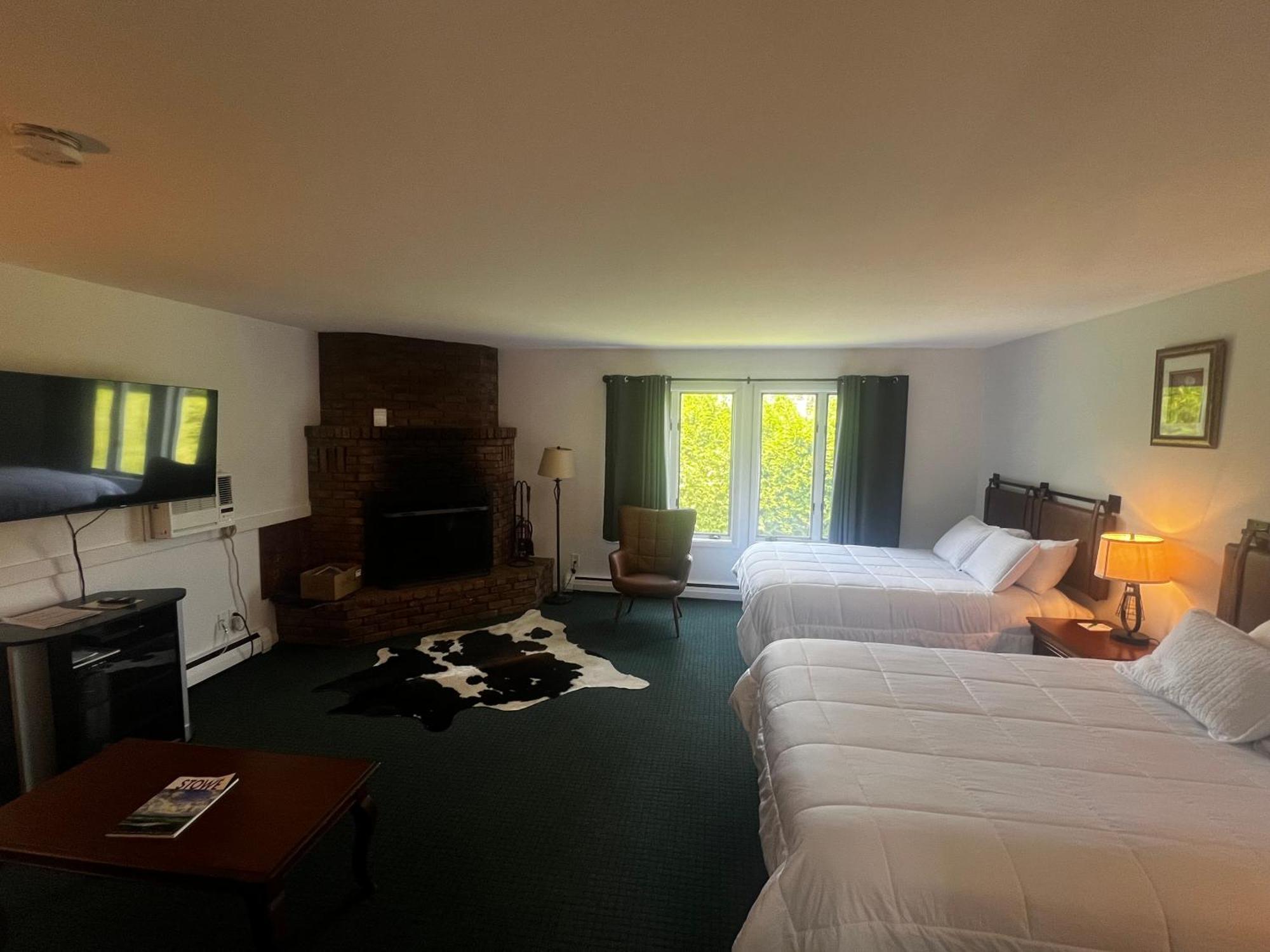 Stowe Motel & Snowdrift Екстер'єр фото