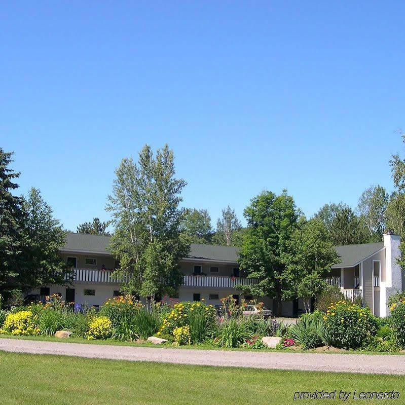 Stowe Motel & Snowdrift Екстер'єр фото